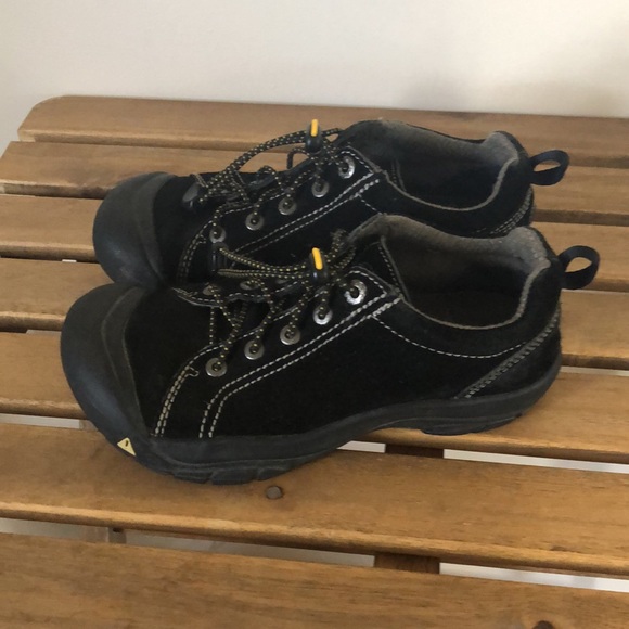 Women’s Keen Hiking Sneaker /Shoe Size - Picture 4 of 7